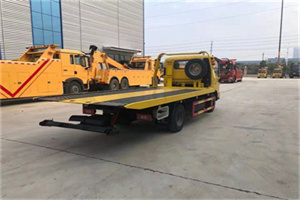 沙依巴克非事故拖车